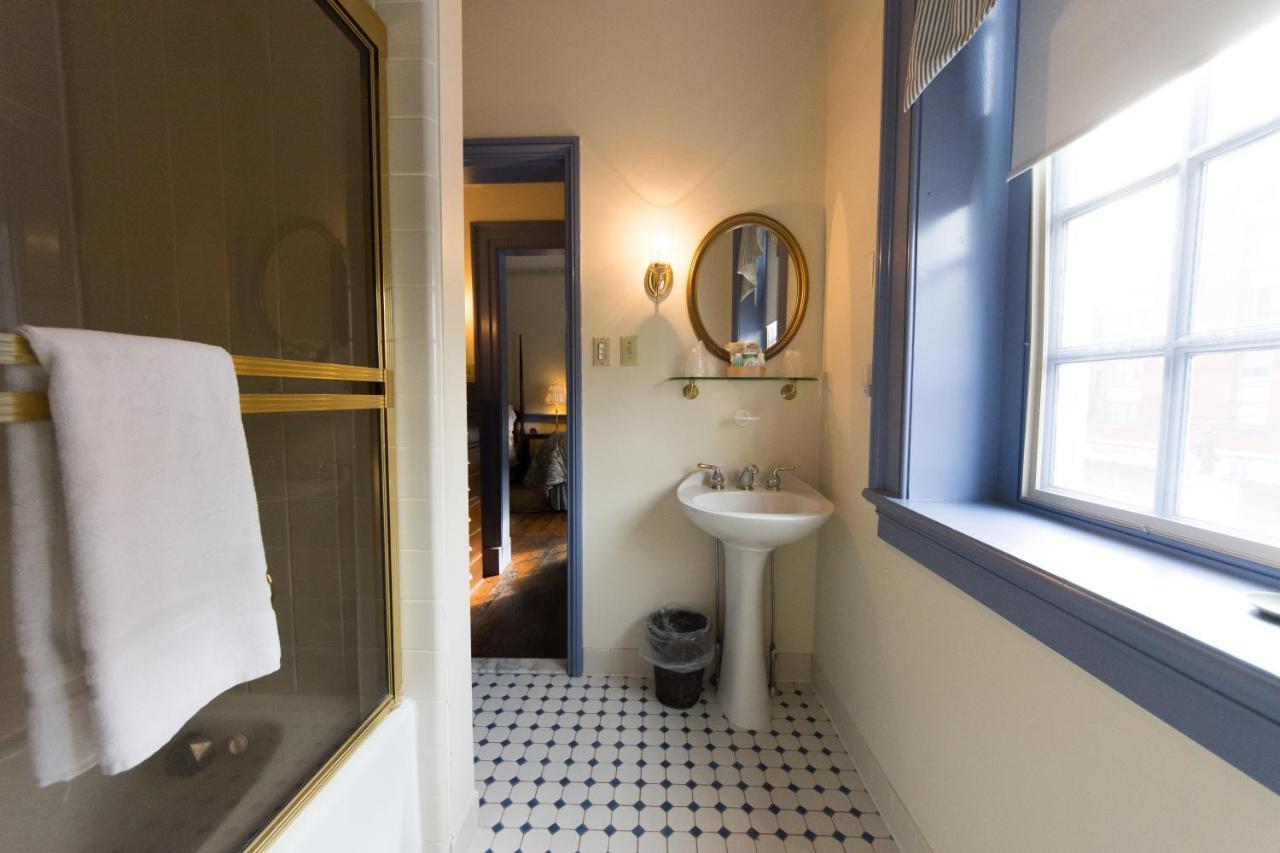 Thomas Bond House Bed And Breakfast Filadelfia Exterior foto